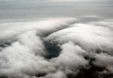a-wavy-east-wave-sky-above-cymdu-at-8000ft