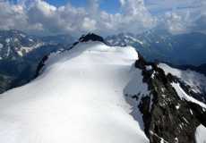 high-glacier-in-the-ecrins