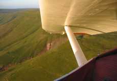 underlight-on-snoopy-wing